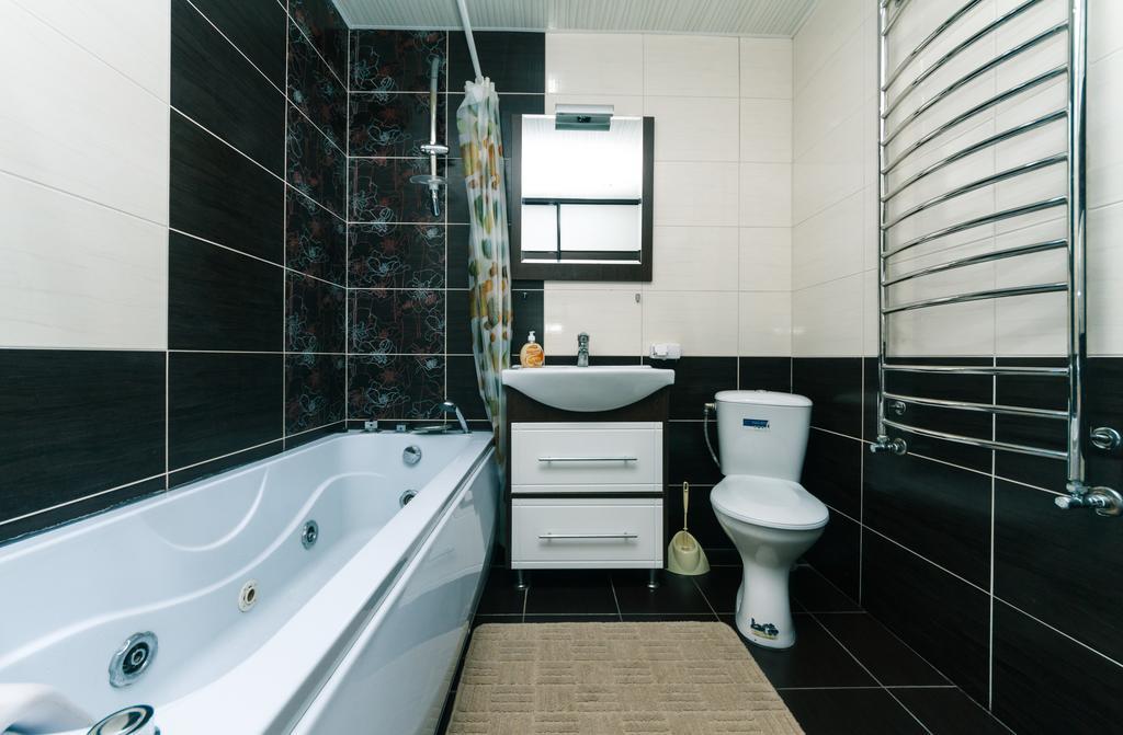 Apartment On Urlovskaya 23A เคียฟ ภายนอก รูปภาพ